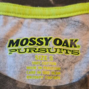 Mossy Oak Pursuits Tee in Gray and Neon Yellow
